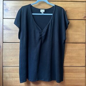 Ava & Viv Black V-Neck Crepe Top / 2X